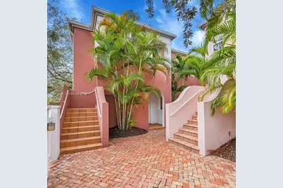 502 Loretto Ave #30, Coral Gables, FL 33146 - Photo 1