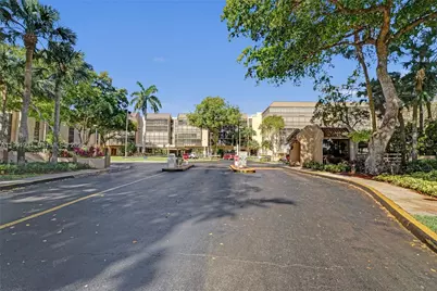 2814 N 46th Ave #H376, Hollywood, FL 33021 - Photo 1