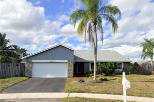 9425 NW 46th St, Sunrise, FL 33351 - Photo 1