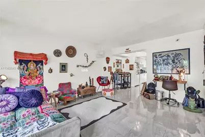 8550 Byron Ave #2H, Miami Beach, FL 33141 - Photo 1