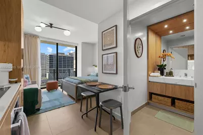 11 NE 6th St #1615, Miami, FL 33132 - Photo 1