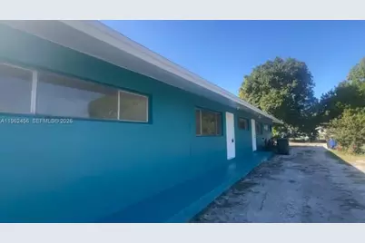 907 N 20th St #B, Fort Pierce, FL 34950 - Photo 1