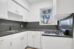 4740 Pine Tree Dr, Miami Beach, FL 33140 - Photo 1