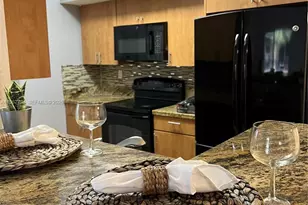231 SW 116th Ave, Pembroke Pines, FL 33025 - Photo 1