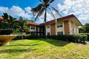 978 SW 10th Dr, Pompano Beach, FL 33060 - Photo 1