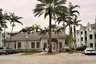 777 SW 111th Way, Pembroke Pines, FL 33025 - Photo 1