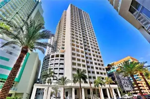 170 SE 14th St, Miami, FL 33131 - Photo 1