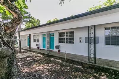 1717 NE 12th St #5, Fort Lauderdale, FL 33304 - Photo 1