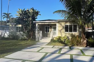 424 Lavilla Dr, Miami Springs, FL 33166 - Photo 1