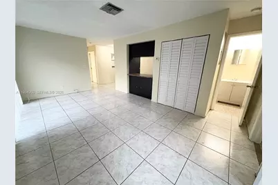 813 SW 10th St #B, Hallandale Beach, FL 33009 - Photo 1