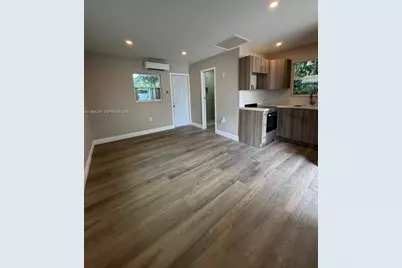 1246 NE 110th Ter #REAR, Miami, FL 33161 - Photo 1