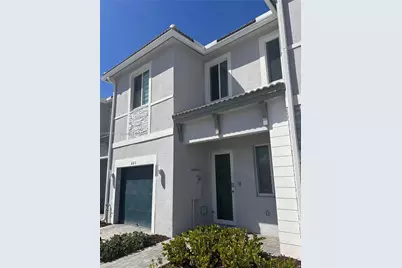 623 SE 13th St Cir, Homestead, FL 33034 - Photo 1