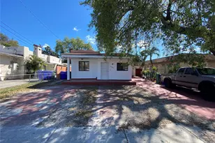 2460 NW 15th St, Miami, FL 33125 - Photo 1