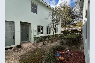 3021 Laurel Ridge Cir, Riviera Beach, FL 33404 - Photo 1