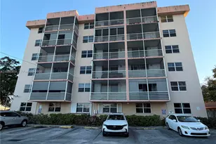 1830 Dixieanna St, Hollywood, FL 33020 - Photo 1
