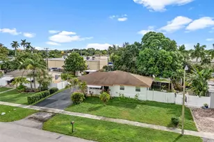 136 Cayman Dr, Palm Springs, FL 33461 - Photo 1