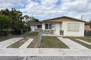 9221 SW 39th St, Miami, FL 33165 - Photo 1