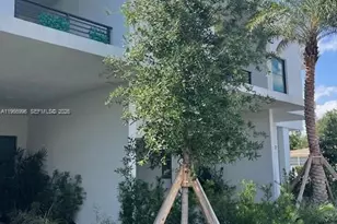 2526 Pierce St, Hollywood, FL 33020 - Photo 1