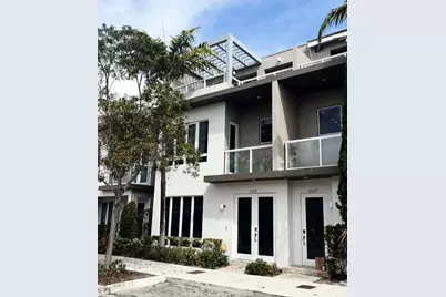 6309 NW 104 Th Path, Doral, FL 33178 - Photo 1