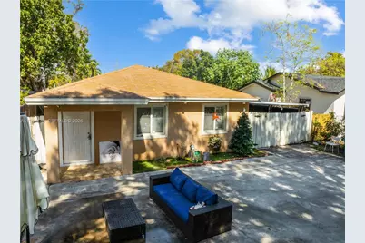 1371 NW 59th St, Miami, FL 33142 - Photo 1