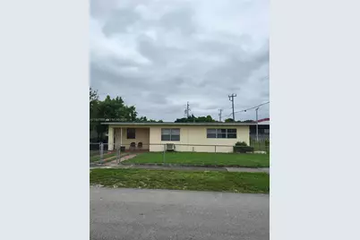 755 NW 84th St, Miami, FL 33150 - Photo 1
