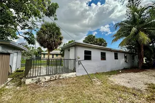 729 NW 19th Ave, Fort Lauderdale, FL 33311 - Photo 1