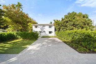 1117 SW 13th St, Miami, FL 33129 - Photo 1