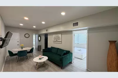 10000 E Bay Harbor Dr #14, Bay Harbor Islands, FL 33154 - Photo 1
