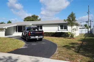 2915 NW 183rd St, Miami Gardens, FL 33056 - Photo 1