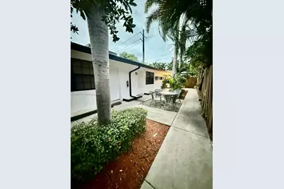1240 NE 12th Ave #3, Fort Lauderdale, FL 33304 - Photo 1