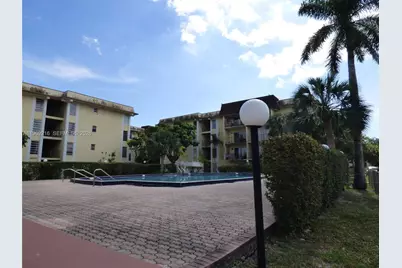 12035 NE 2nd Ave #A423, North Miami, FL 33161 - Photo 1
