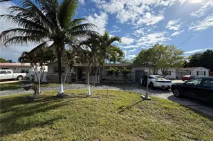150 NE 164th St, Miami, FL 33162 - Photo 1