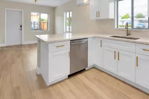 1116 NE 15th Ave, Fort Lauderdale, FL 33304 - Photo 1
