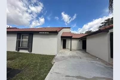 14975 SW 48th Ter #25E, Miami, FL 33185 - Photo 1