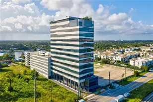 19790 W Dixie Hwy, Aventura, FL 33180 - Photo 1