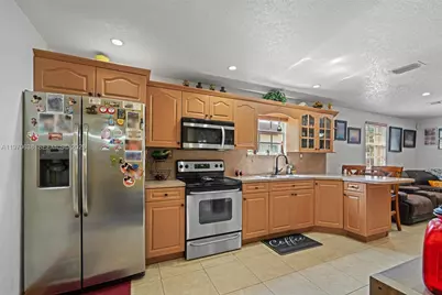 3140 NW 59th St, Miami, FL 33142 - Photo 1