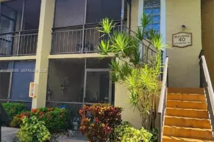 327 Lakeview Dr, Weston, FL 33326 - Photo 1