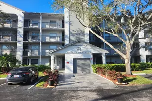 12501 SW 14th St, Pembroke Pines, FL 33027 - Photo 1