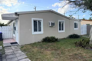 1320 N 69th Way, Hollywood, FL 33024 - Photo 1