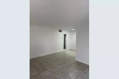 105 NE 12th Ave #21, Hallandale Beach, FL 33009 - Photo 1
