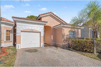 10116 SW 162nd Pl, Miami, FL 33196 - Photo 1