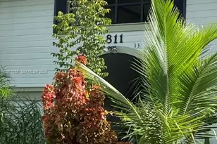 811 NE 199th St, Miami, FL 33179 - Photo 1