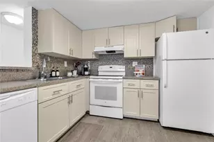 9785 Nob Hill Ct, Sunrise, FL 33351 - Photo 1