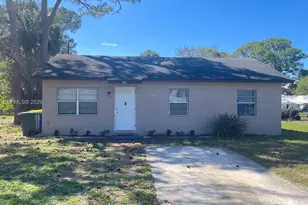 805 N 27th St, Fort Pierce, FL 34947 - Photo 1