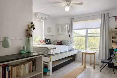 428 SW 9th St #15, Miami, FL 33130 - Photo 1