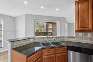 8613 Mallard Reserve Dr, Tampa, FL 33614 - Photo 1
