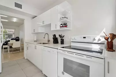 835 80th St #2, Miami Beach, FL 33141 - Photo 1