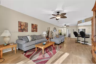 4401 Crystal Lake Dr #101, Deerfield Beach, FL 33064 - Photo 1