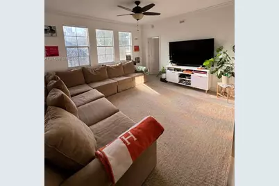 533 NE 3rd Ave #407, Fort Lauderdale, FL 33301 - Photo 1