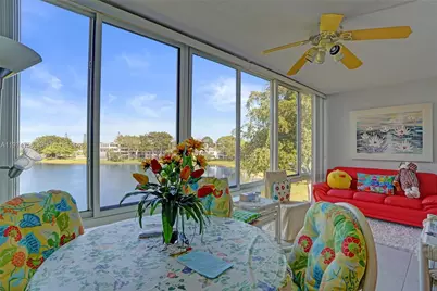 4079 Cambridge D #4079, Deerfield Beach, FL 33442 - Photo 1